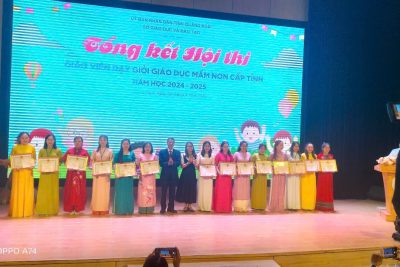Trường Mầm non Đức Lợi 2 giáo viên tham gia dự thi giáo viên dạy giỏi cấp Tỉnh và đạt kết quả 2 giải Nhì