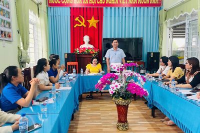 Chiều ngày 25/11/2025 Đoàn kiểm tra của Ban thường vụ Đảng ủy xã Long phụng về làm việc vơi Chi bộ với nội dung thông qua dự thảo báo cáo kết luận của đoàn kiểm tra về kiểm tra chi bộ